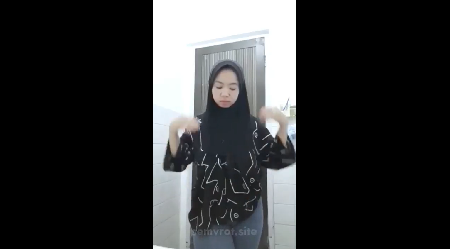 Video Tutorial Viral ABG Indo Terbaru Wiwik Sofa Merah Top Global Indonesia Sekarang 2025